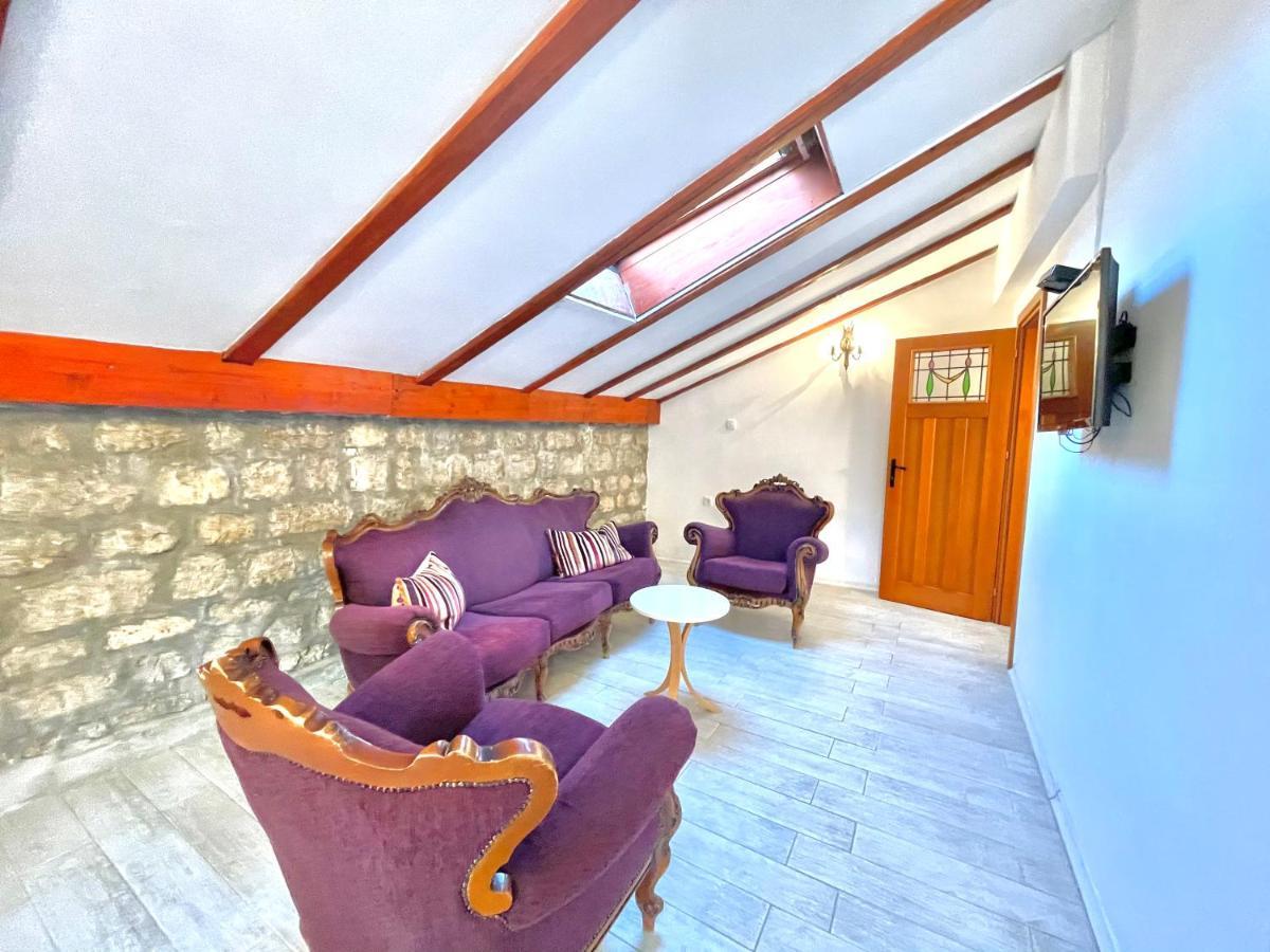 Family Two Bedroom House Old Town Apartment Budva